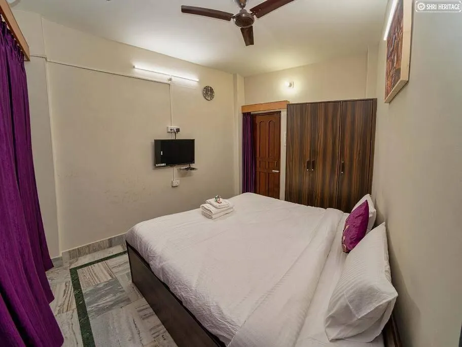 Shri Heritage - Entire Cozy Floor II At Assi, Varanasi 0*,  India