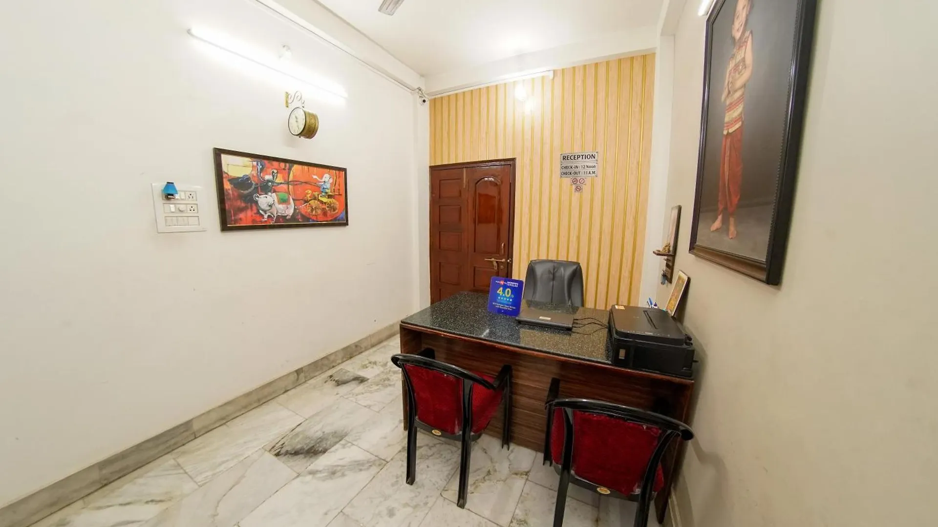 Shri Heritage - Entire Cozy Floor II At Assi, Varanasi 0*,  India