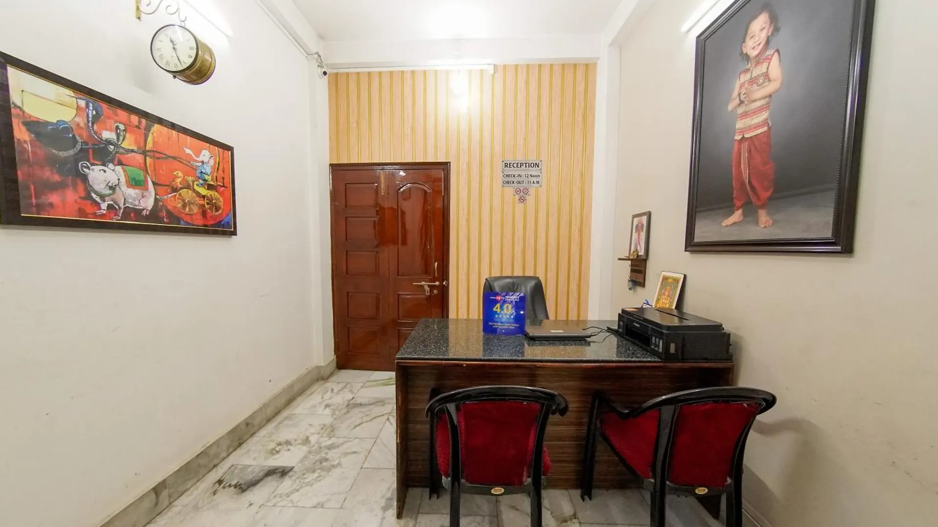 Apartment Shri Heritage - Entire Cozy Floor II At Assi, Varanasi